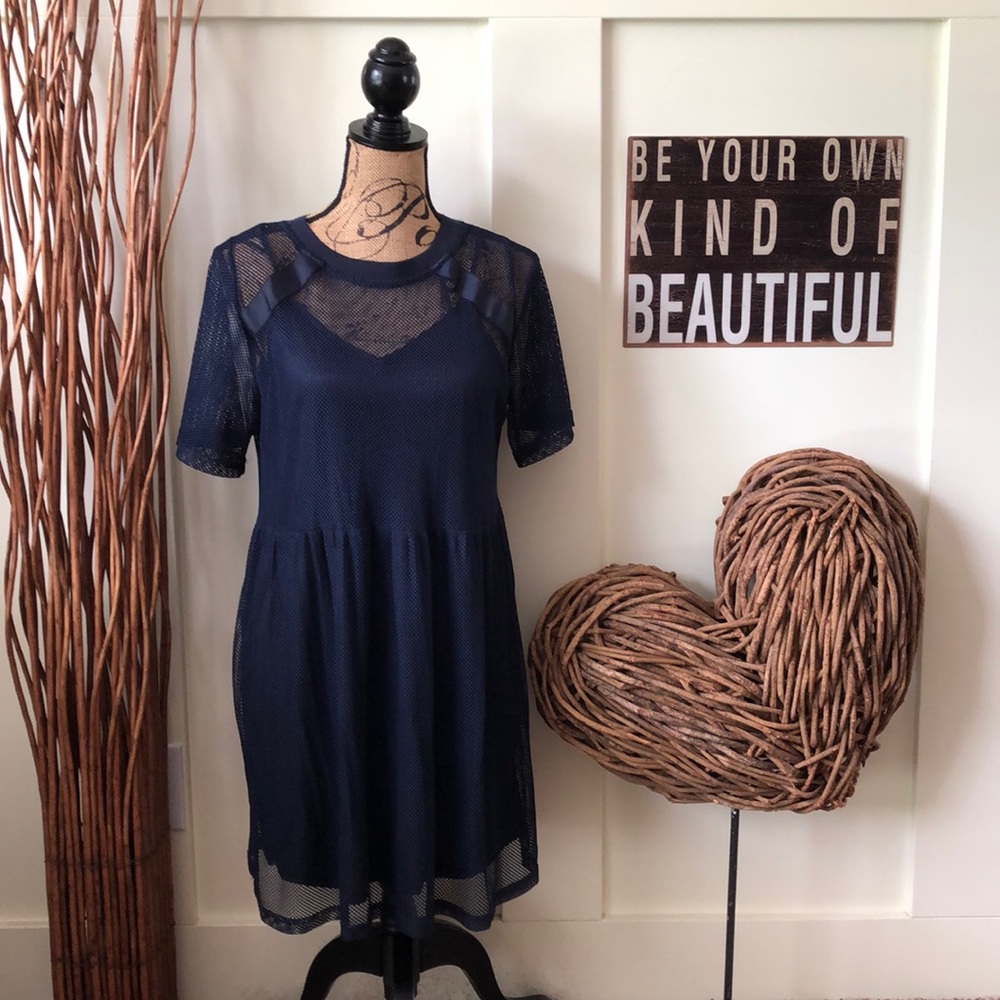 Elodie 2 piece navy dress/tunic w/attached…